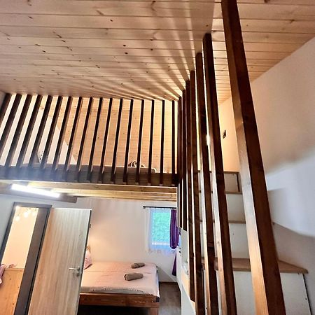 Chata Pod Houbovym Vrchem 2 Horní Planá Esterno foto