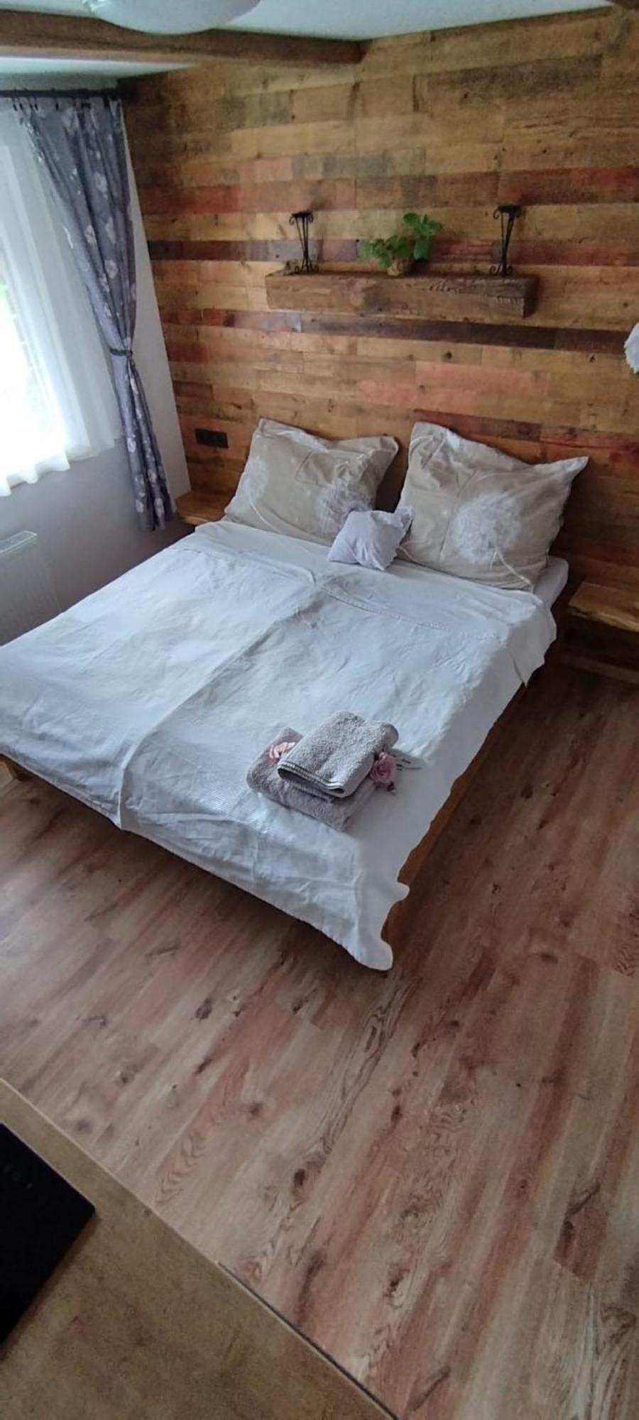 Chata Pod Houbovym Vrchem 2 Horní Planá Esterno foto